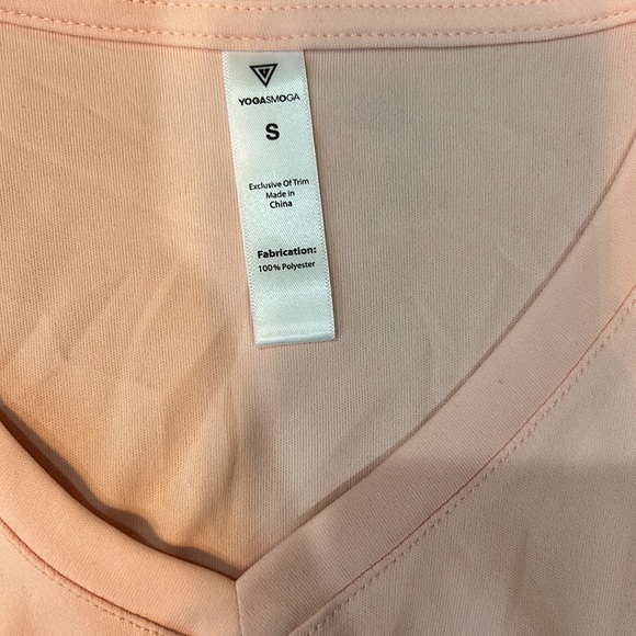 Light pink gym sporty shirt - Picture 2 of 4